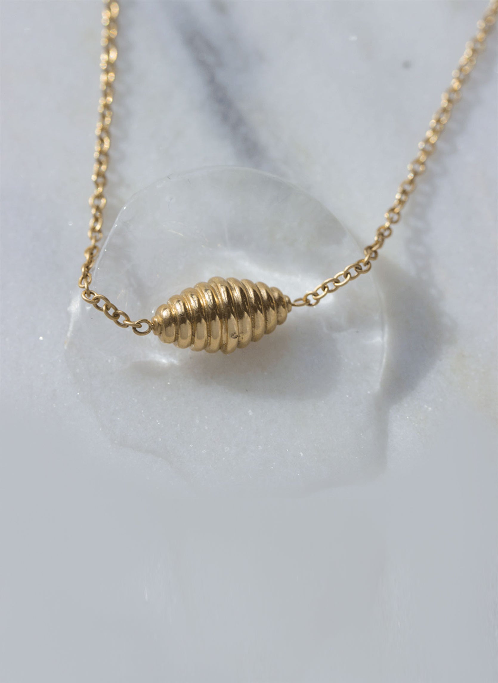 Mahonia chain necklace