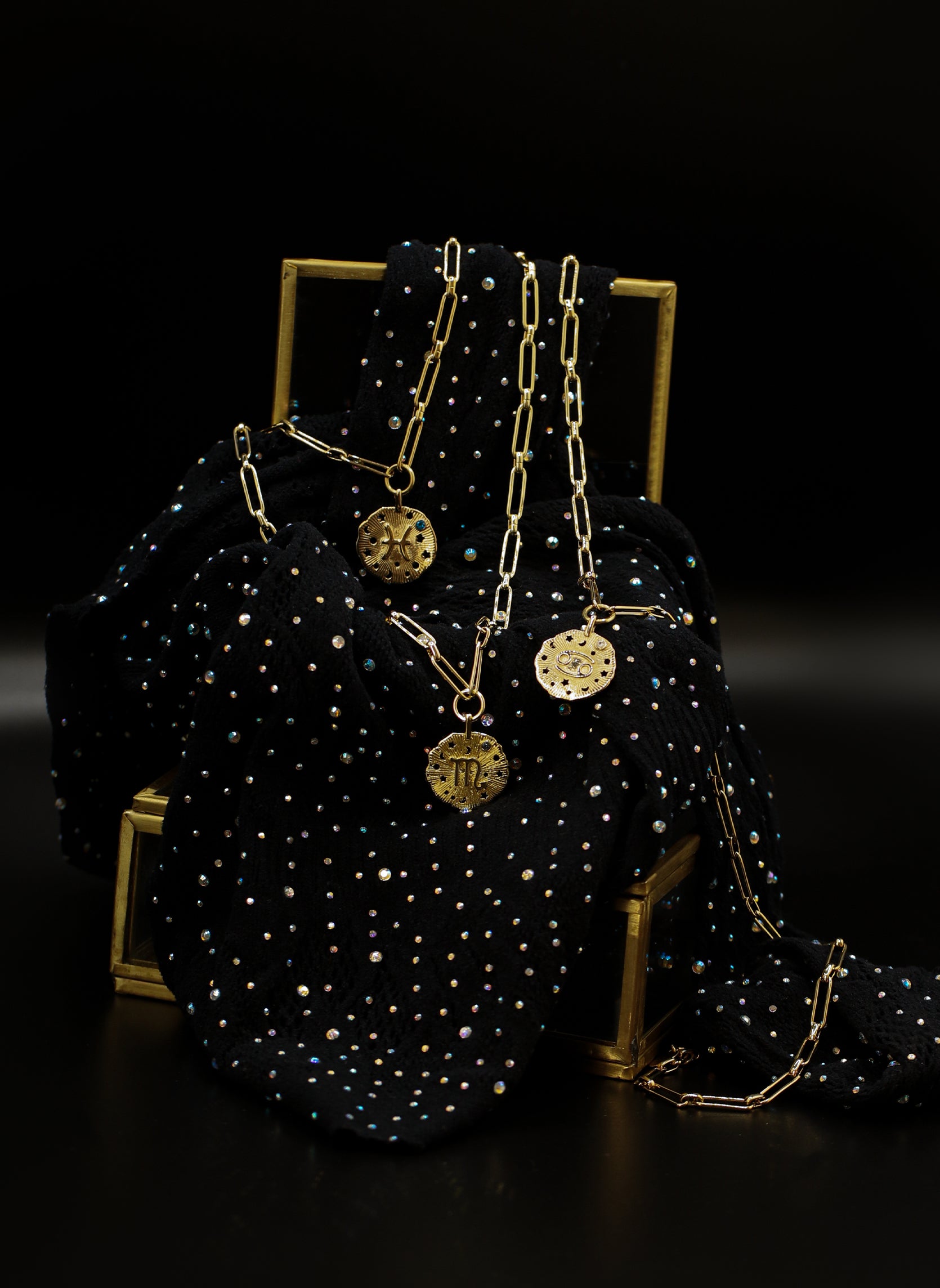 Astro chain necklace