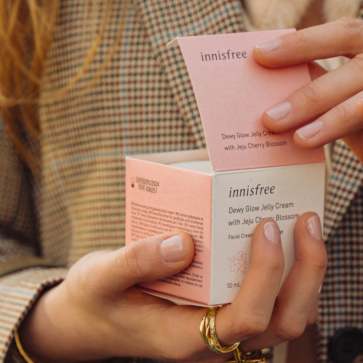 INNISFREE - Cherry Blossom Cream